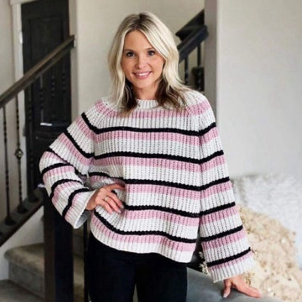 EN Créme | Chunky Glitter Striped Sweater With A Bell Sleeves NWOT